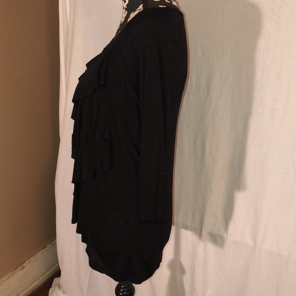 New Directions Ruffle Front Top - M💕 - Picture 3 of 7